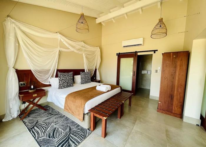 Hwange Safari Lodge