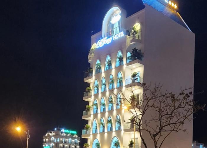 Tiffany hotel & restaurant