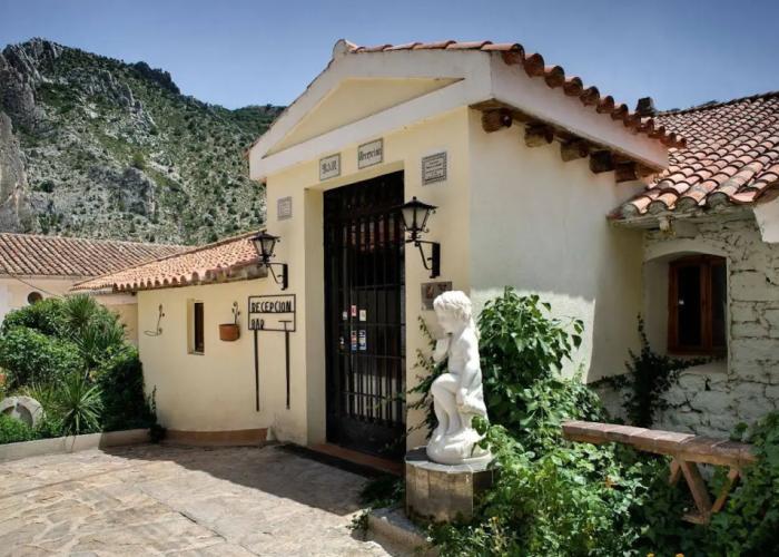 La Trucha Hotel