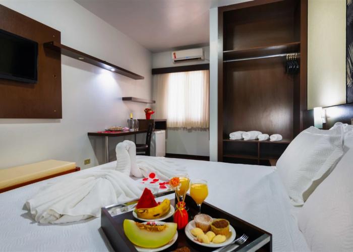 Hotel 365