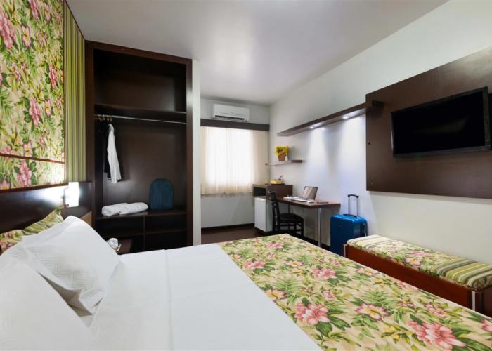 Hotel 365