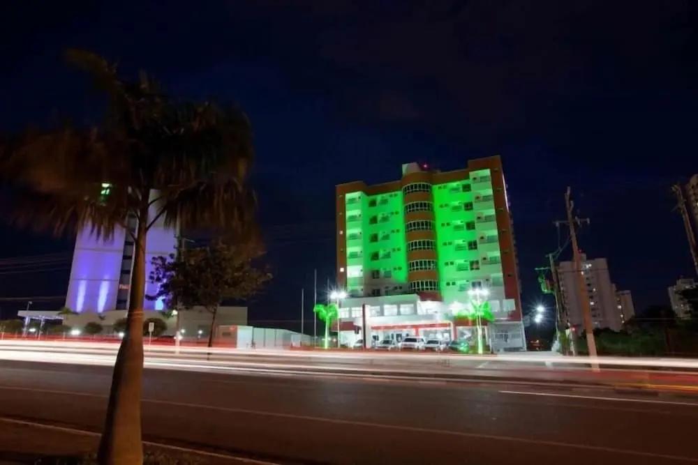 фото Serras Hotel