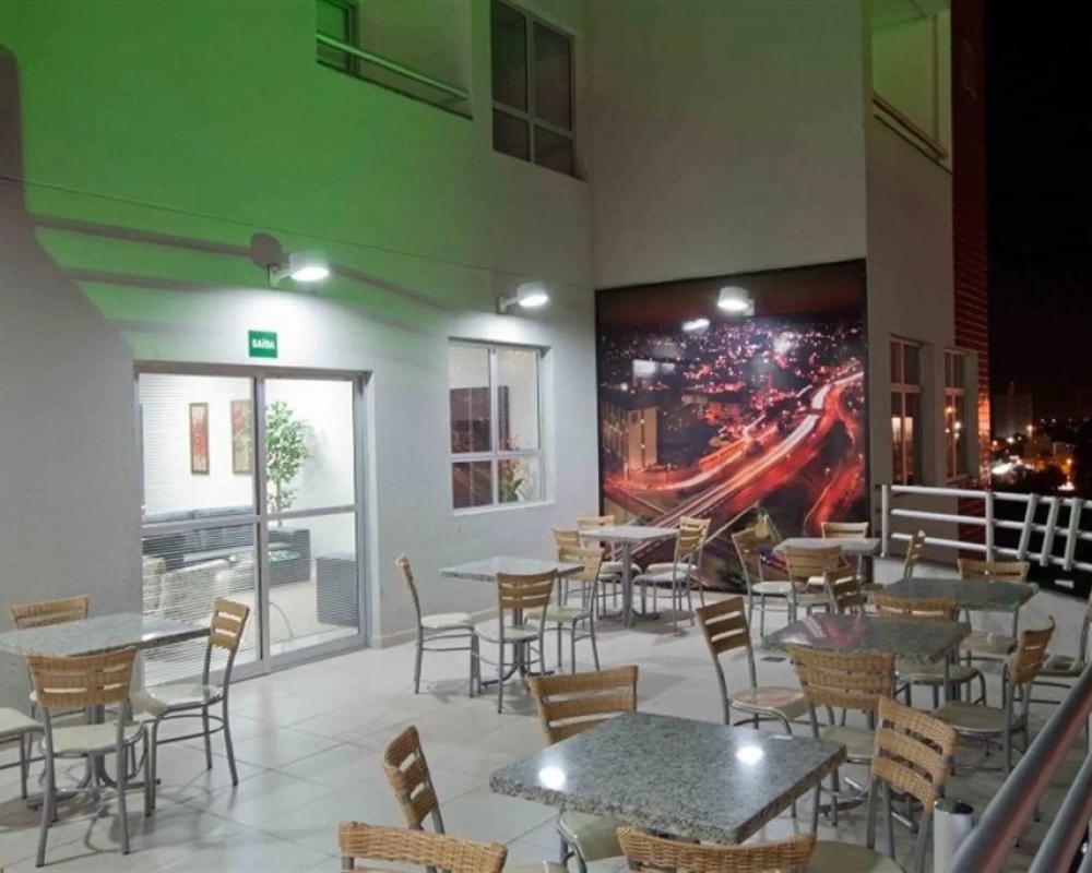 фото Serras Hotel