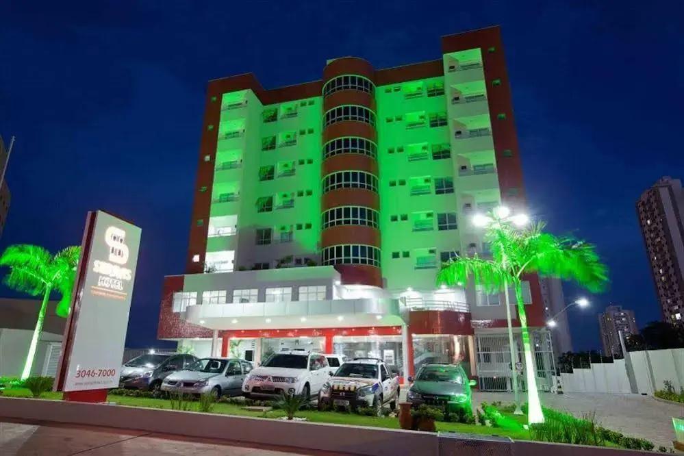 фото Serras Hotel