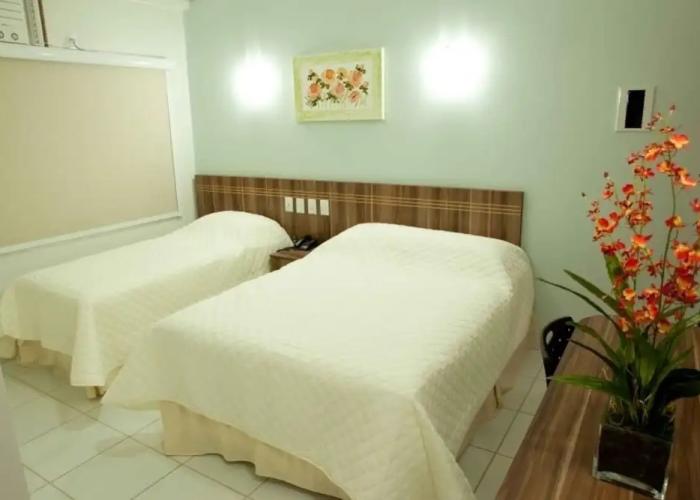 Serras Hotel