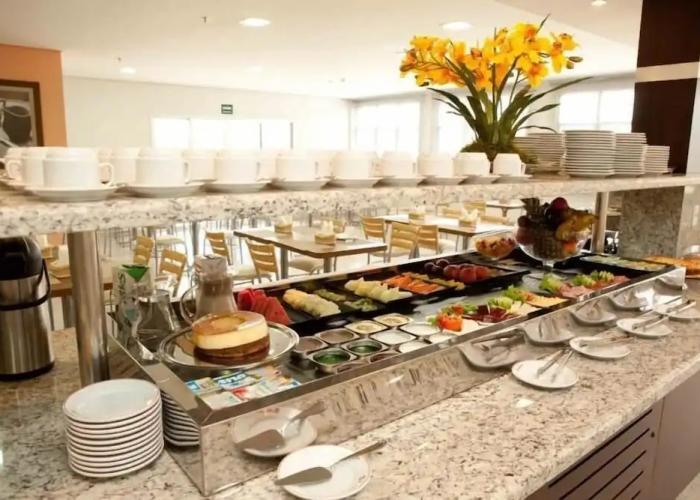 Serras Hotel