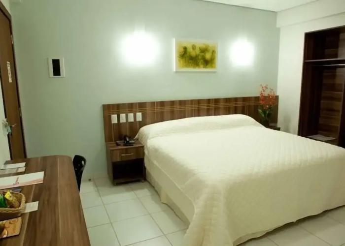 Serras Hotel