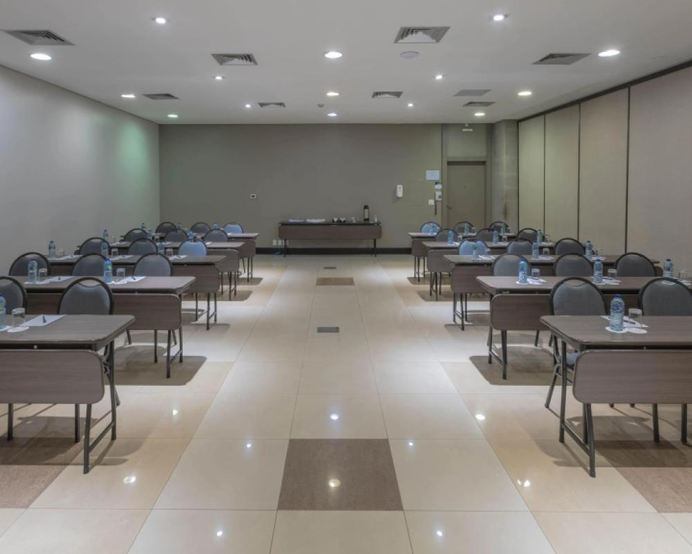 фото Hotel Deville Prime Cuiabá