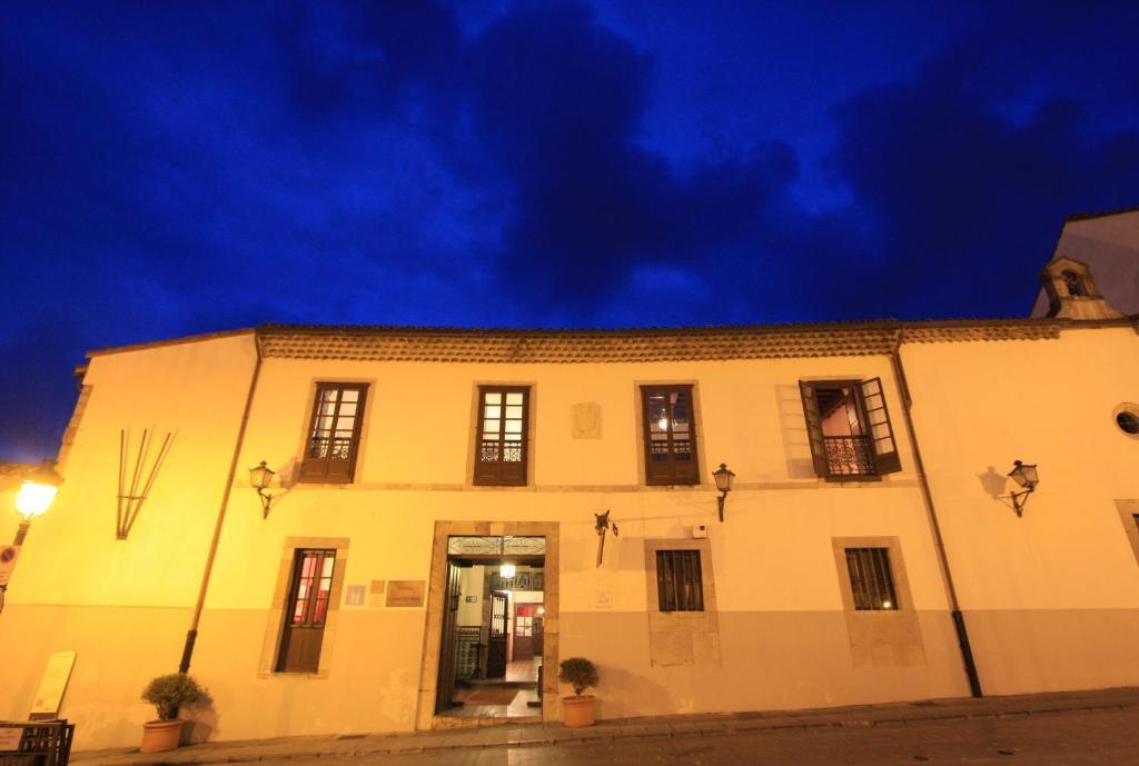 Hotel Casona Del Busto