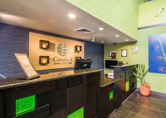 Comfort Inn & Suites Lantana - West Palm Beach South