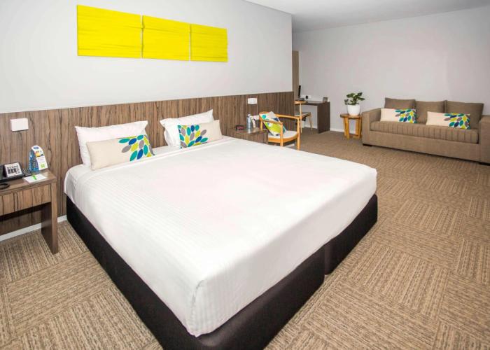 ibis Styles The Entrance
