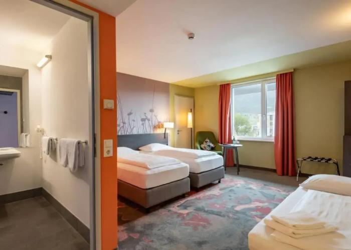 Hwest Hotel Hall