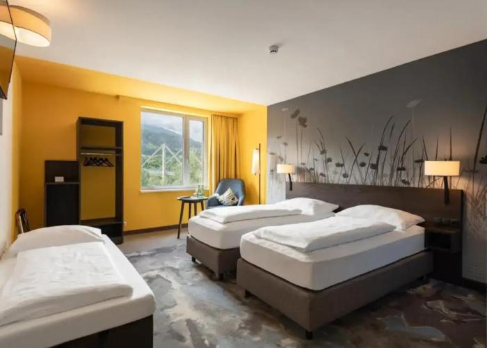 Hwest Hotel Hall