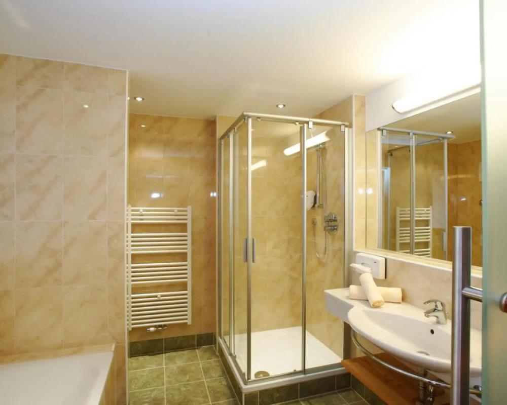 фото Hotel Leonhard