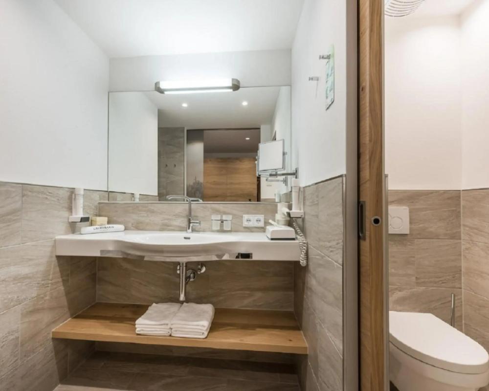 фото Hotel Leonhard