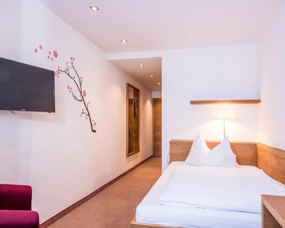 фото Hotel Leonhard