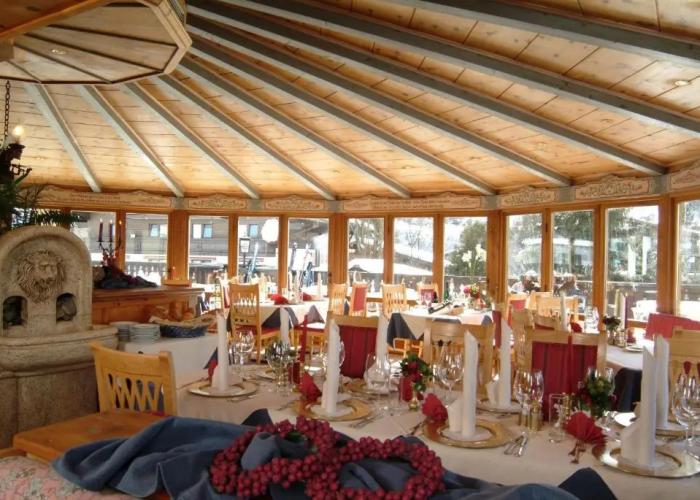 Hotel Alpine Palace