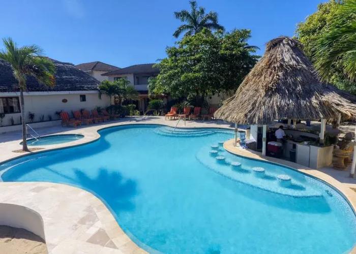 The Colonial at Jaguar Reef