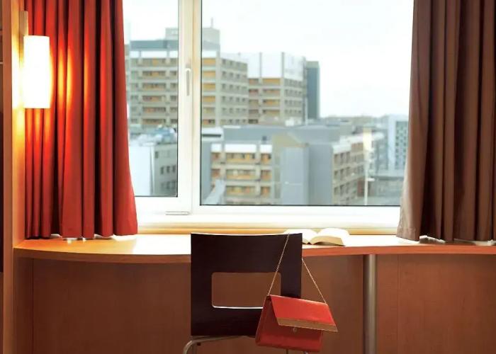 ibis Tamboré