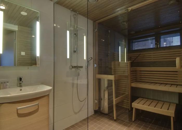 Levi Suites Unna Mànnu