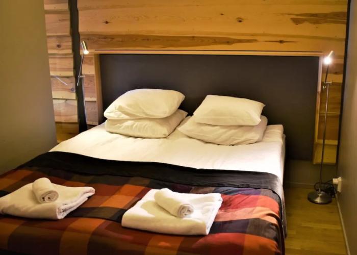 Levi Suites Unna Mànnu