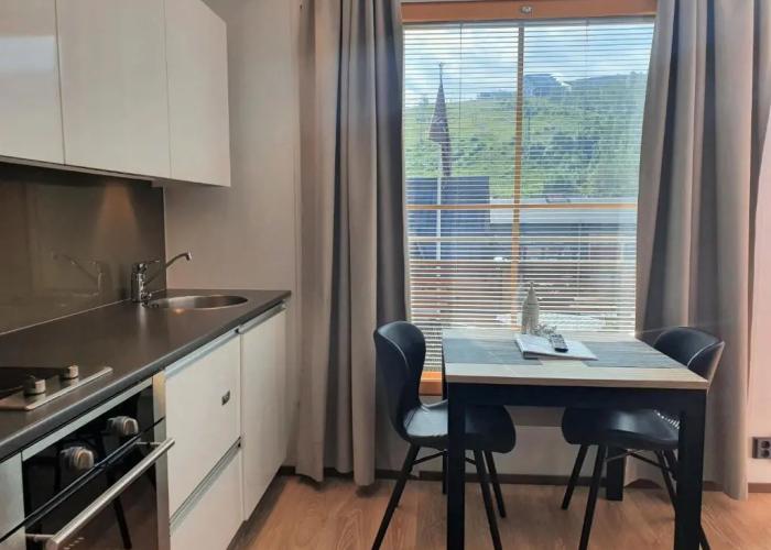 Levi Suites Levi Gold