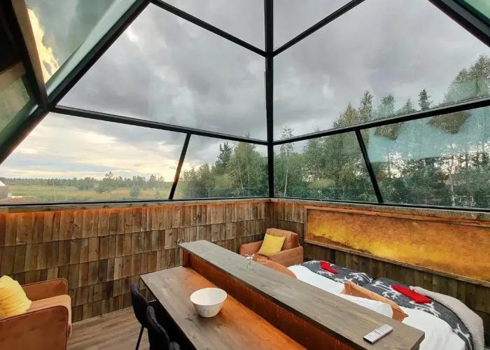 Aurora Pyramid Glass Igloos