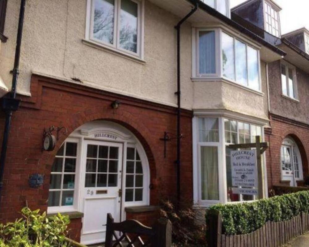 Hillcrest House Bed & Breakfast