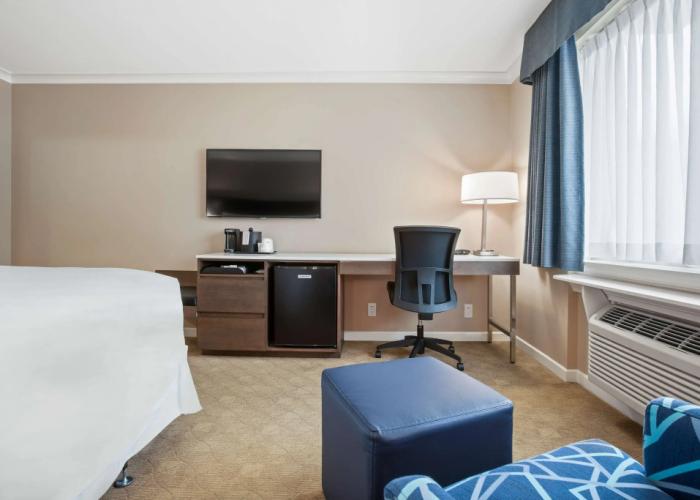 Best Western Plus Columbia River Hotel
