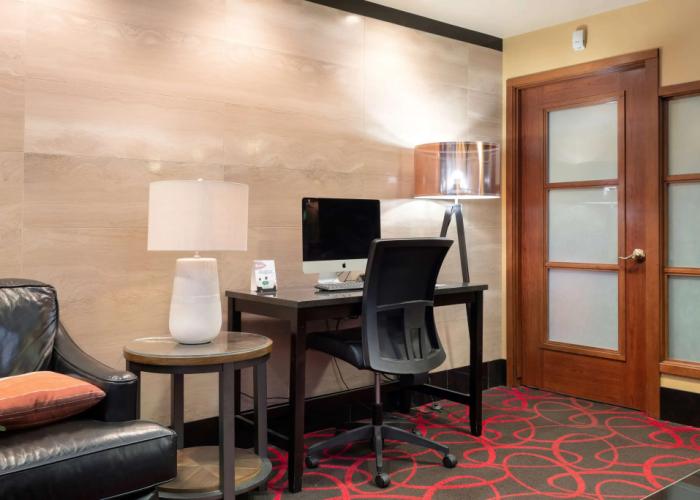 Best Western Plus Columbia River Hotel