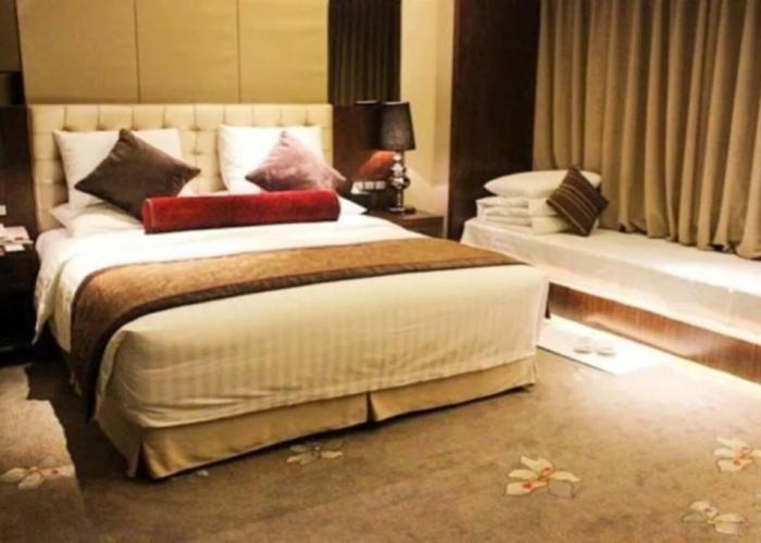 Tangshan Jitang New Century Hotel