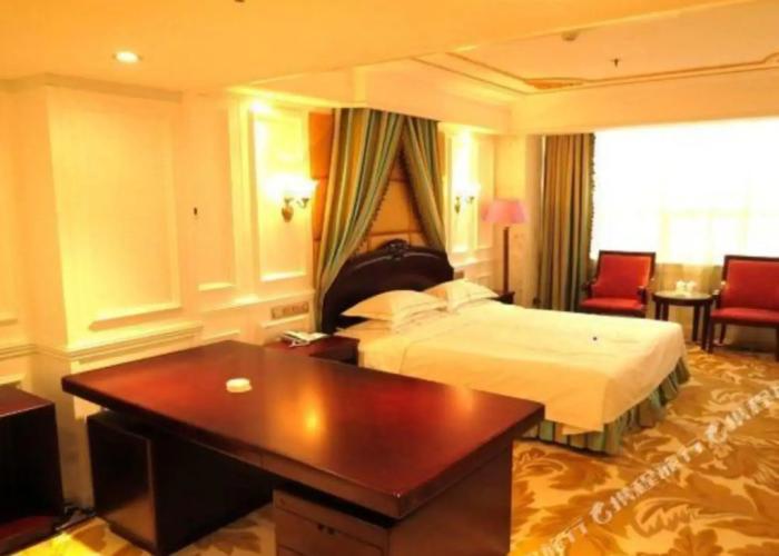 Succeed Hotel