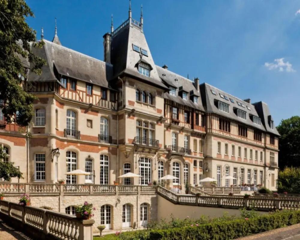 Château Jeanne & the Forest - Château de Montvillargenne