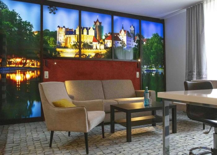 SL'otel im Parforcehaus