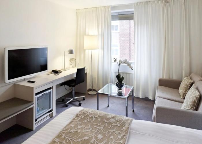 Hotel Riverton