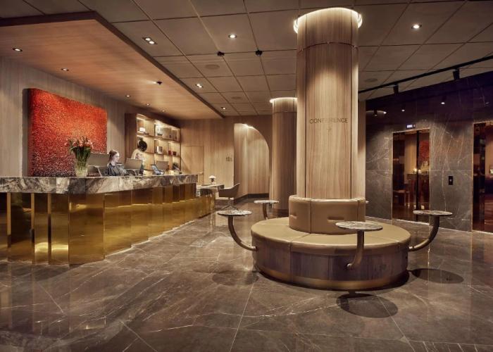 Hotel Riverton