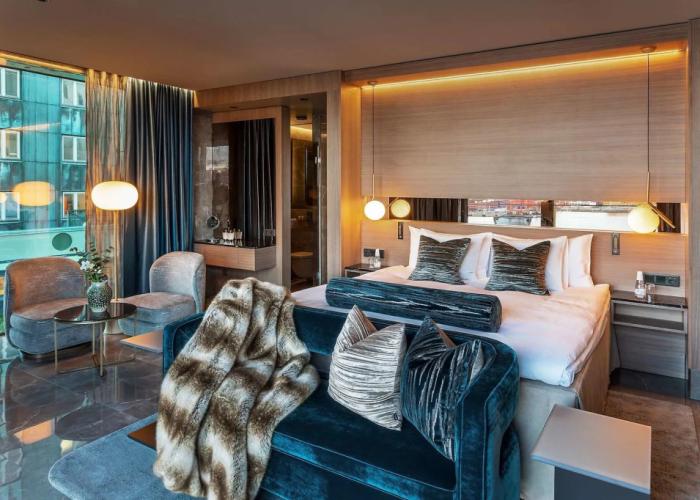 Hotel Riverton