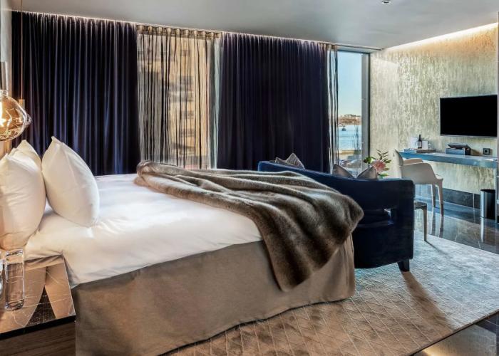 Hotel Riverton