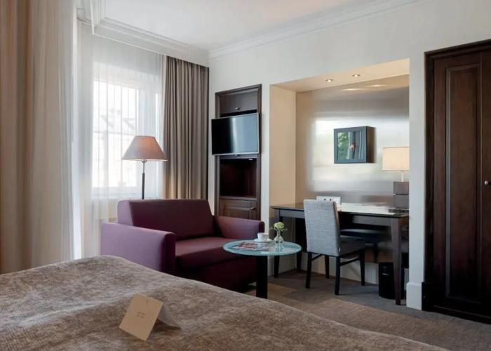 Elite Park Avenue Hotel
