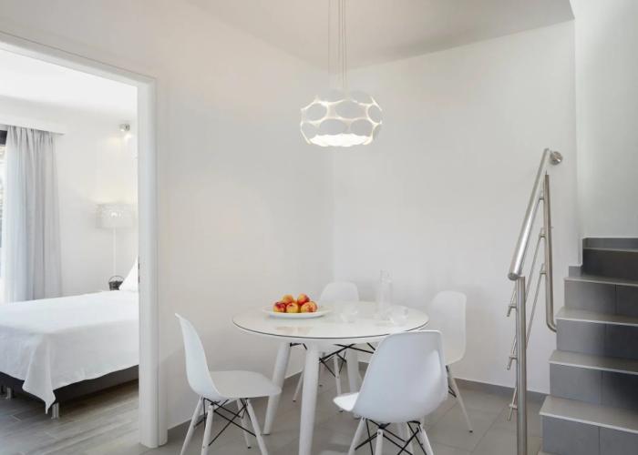 Eleia Seafront Rooms & Villas