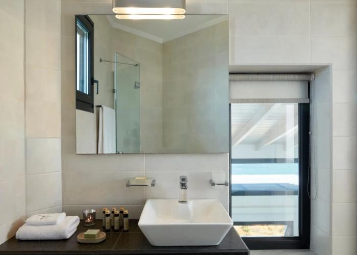 Eleia Seafront Rooms & Villas