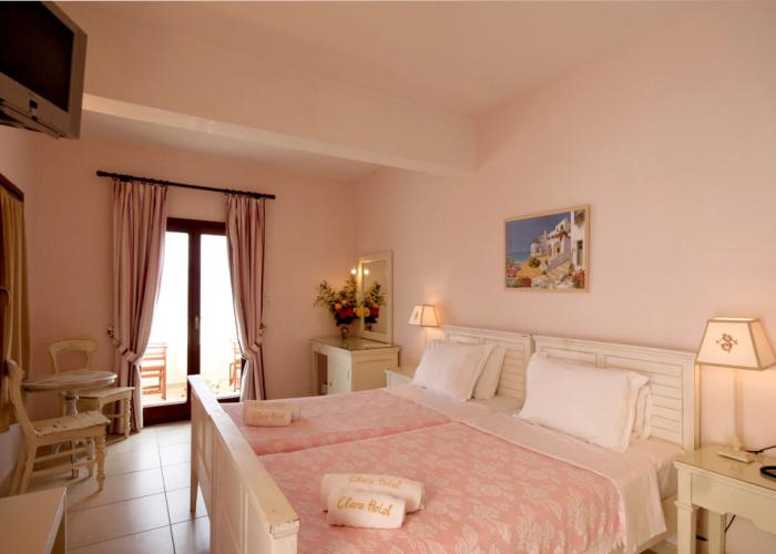 Clara Hotel