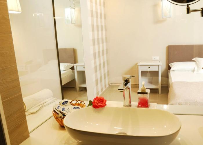 Ariadnes Holiday Accommodation