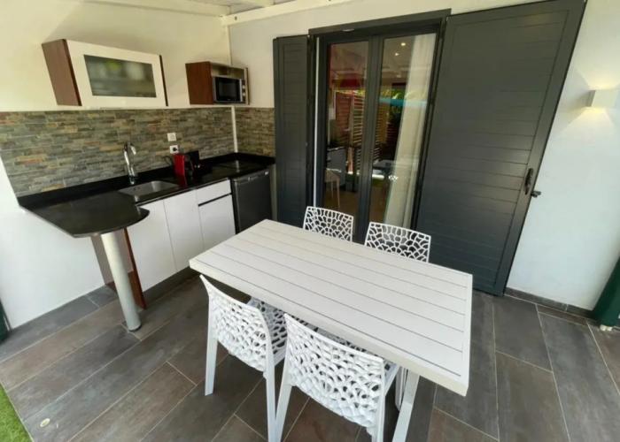 Kawan Bay Suites