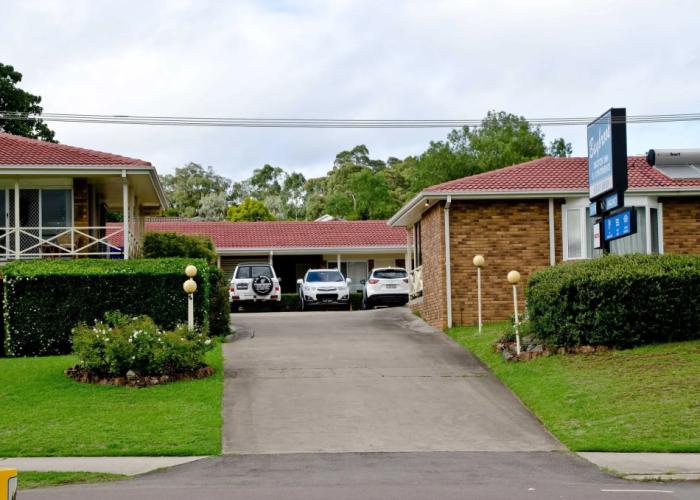 Baybrook Motor Inn & Apartments