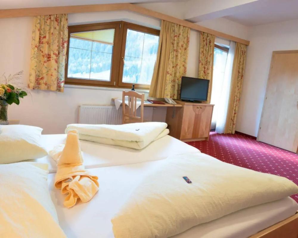 фото Hotel Persal