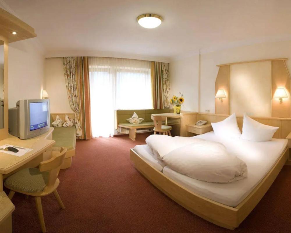 фото Hotel Persal