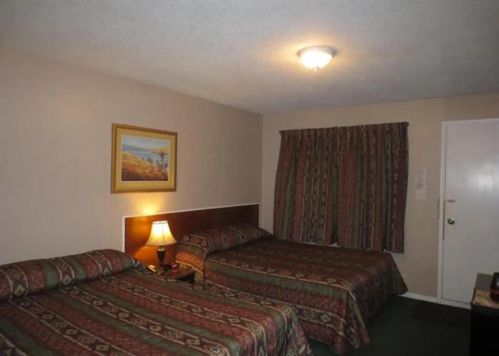 Overlander Motel