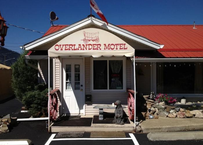 Overlander Motel
