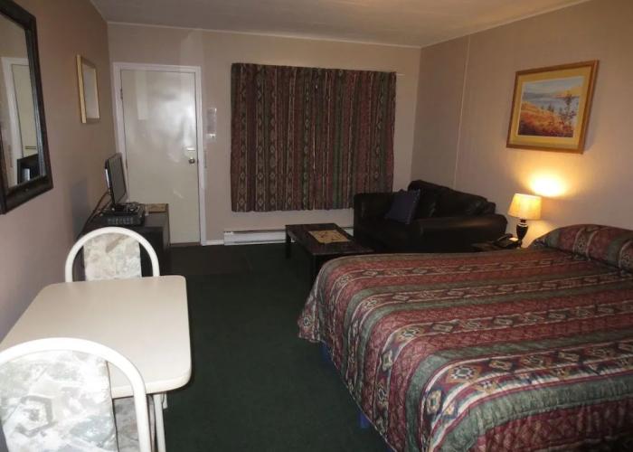 Overlander Motel
